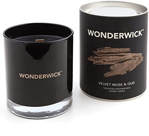 Wonderwick Velvet Musk & Oud crackling wooden wick luxury candle.