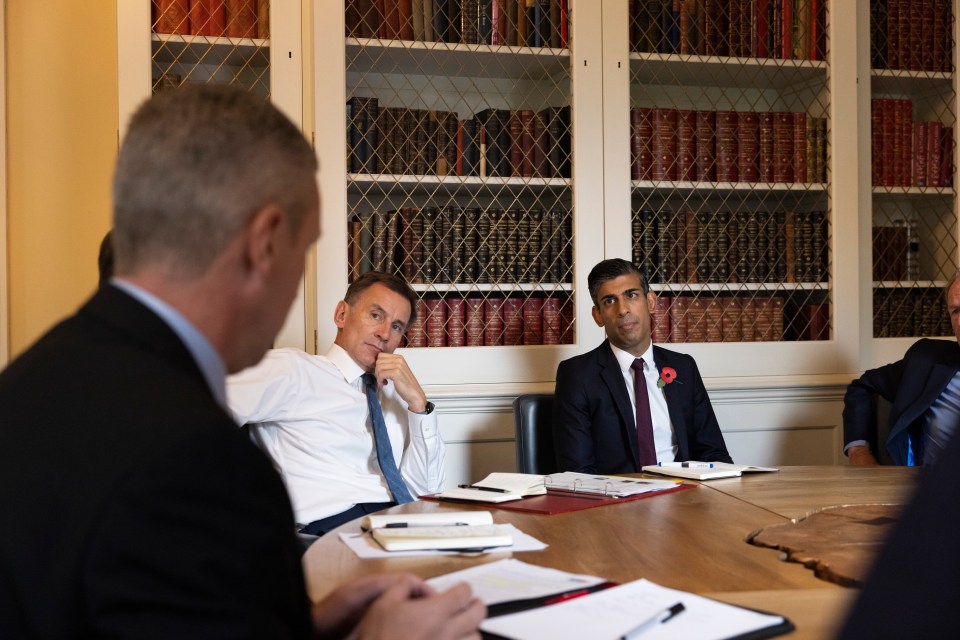 Jeremy Hunt has hit back at Kwasi Kwarteng's attempt to defend last months catastrophic mini-budget