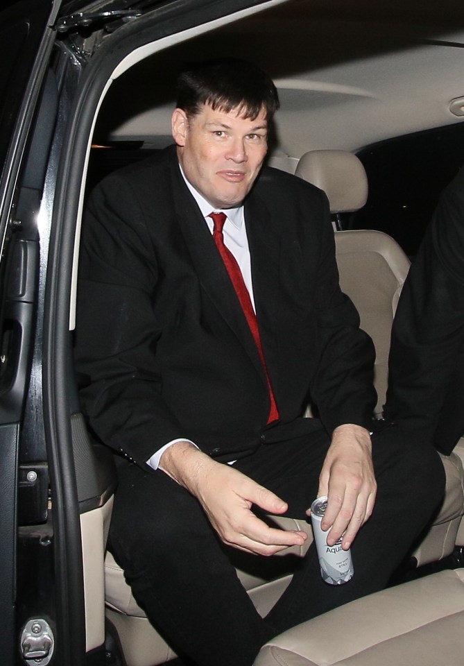 Mark Labbett had a can of water after the bash