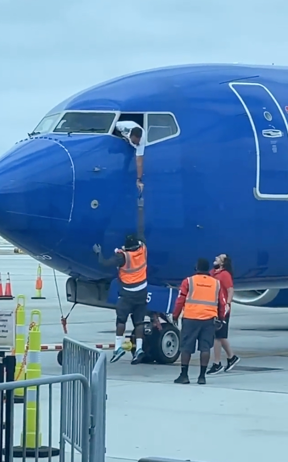 The pilot and the ground staff managed to get the phone back on board