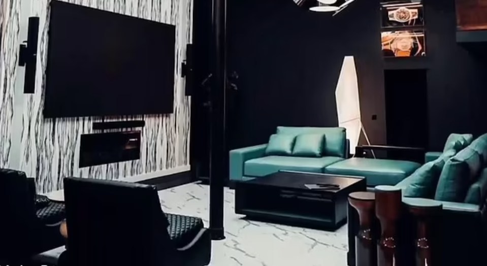The pair regularly flaunt their luxury pad on social media