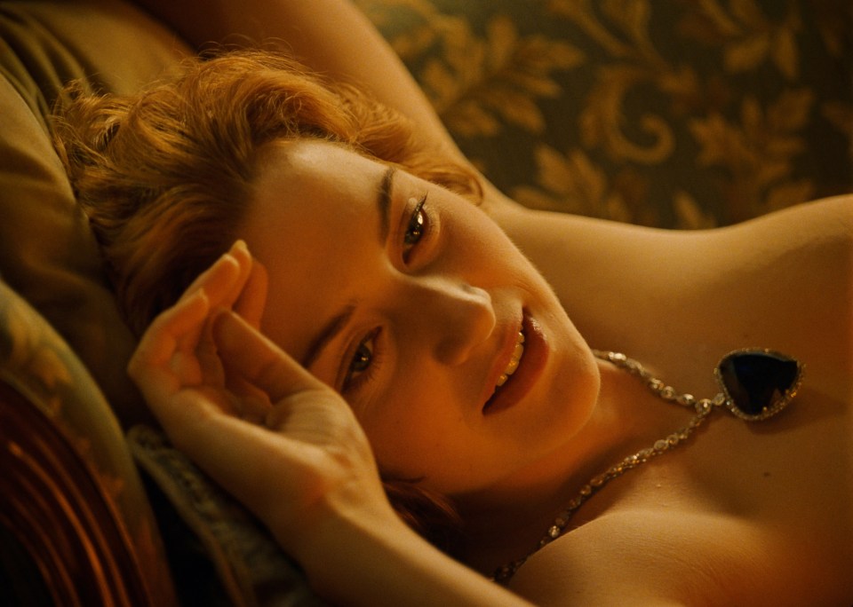 Kate accidentally flashed Leo even before their sex scenes