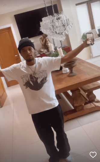 Zion showed that he had the moves as he danced in the kitchen
