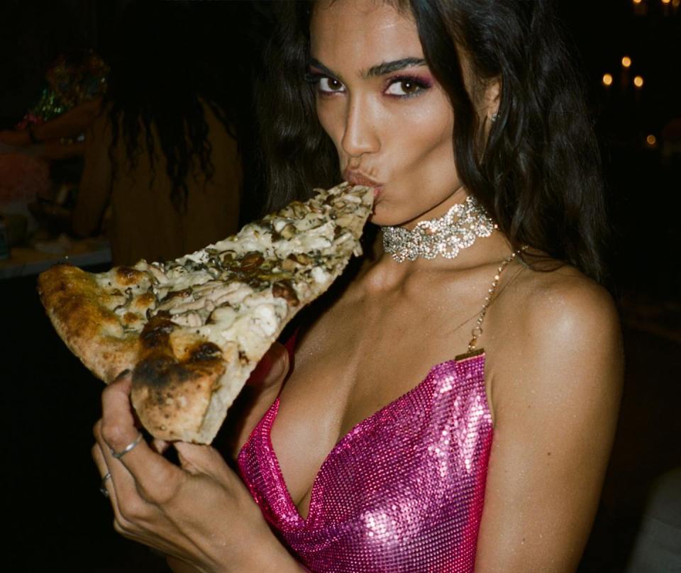 The model enjoyed pizza to celebrate her birthday last weekend