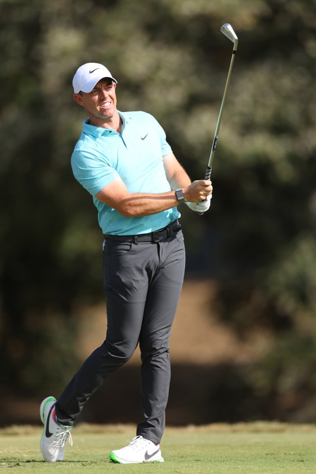 LOS ANGELES, CALIFORNIA - JUNE 18: Rory McIlroy of Northern Ireland plays his shot from the 12th tee during the final round of the 123rd U.S. Open Championship at The Los Angeles Country Club on June 18, 2023 in Los Angeles, California. (Photo by Andrew Redington/Getty Images)