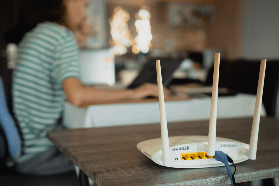 If you're overwhelmed by the choice of broadband deals online, let usave's price-checker do all the hard work