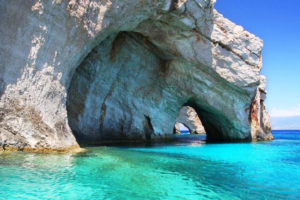 Explore the Blue Caves of Zante by kayak