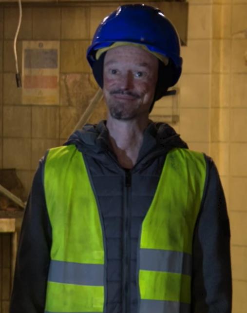 Darren made a short appearance in EastEnders