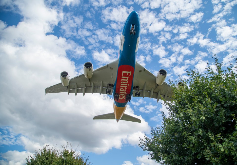 Plane spotters get an incredible view of the aircrafts as they land