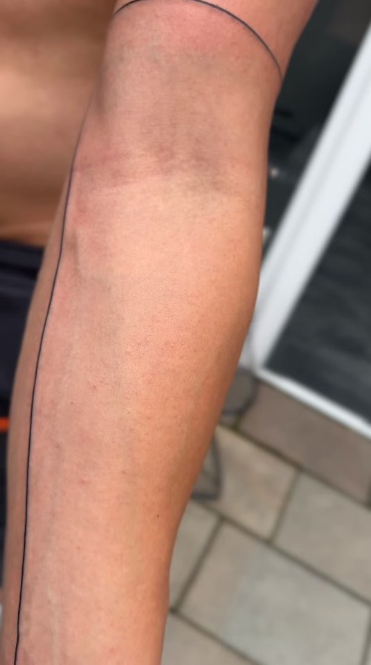 Kursat showed off a bizarre tattoo that had viewers baffled