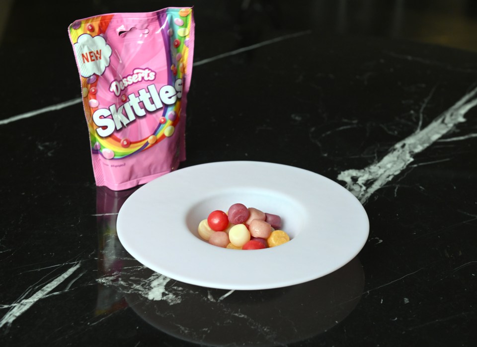 The fine dining celebrity chef opened up packs of the US confectionery to add in