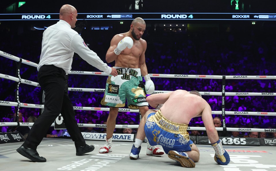 Chris Eubank Jr dropped Liam Smith in the fourth round with a brilliant uppercut