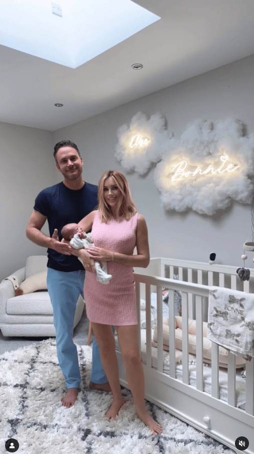 The new parents enjoyed a romantic date night just weeks before their baby arrived