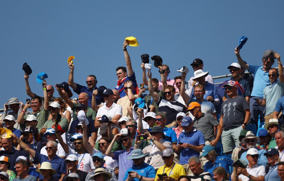 Fans were joking with Cantlay by waving their hats at the American