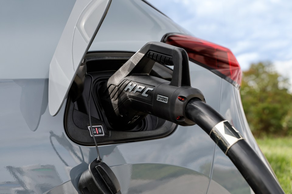 SUN MOTORS - CORSA ELECTRIC CHARGING CAR
