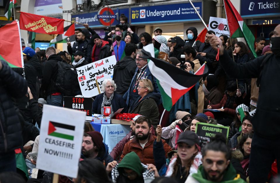 Veterans, military chiefs and MPs pleaded for respect after a fourth consecutive weekend of protests