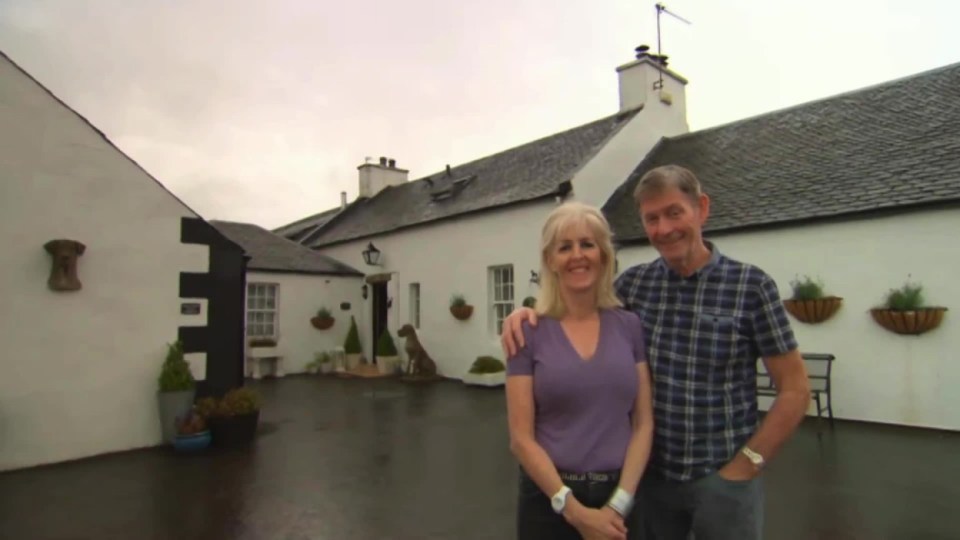 Channel 4 - Four in a Bed - Ex-Footballer James (jim) McCalliog and wife Debbie run a Bed & Breakfas in Ayshire.