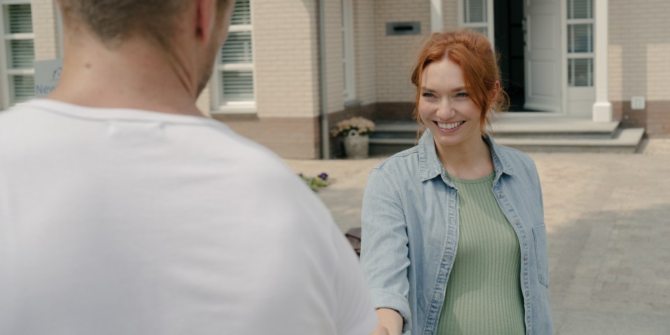 Eleanor Tomlinson and Sam Heughan star in the new drama