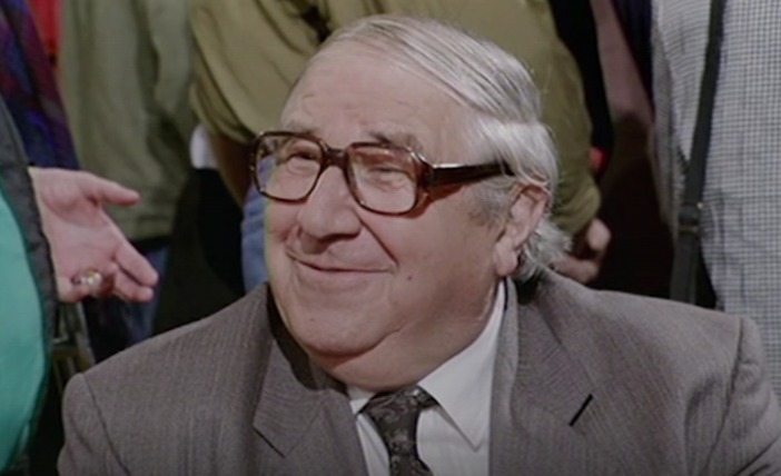 Antiques Roadshow star Henry Sandon died aged 95