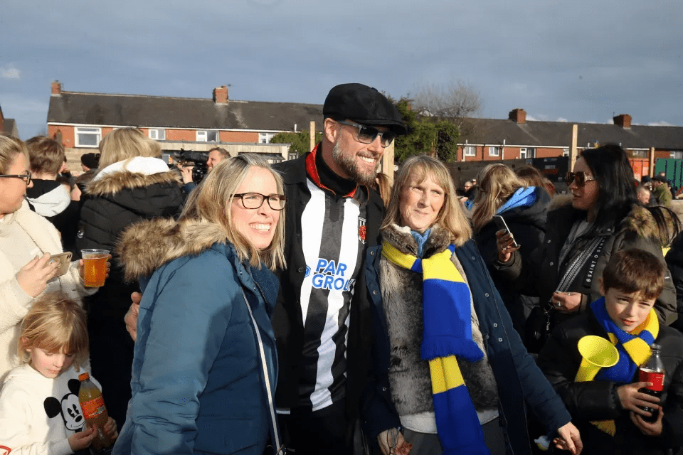 The stars were all smiles as they posed for snaps with fans before the match kicked off