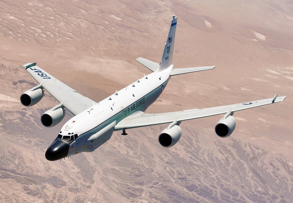 RC-135 Rivet Joint reconnaissance aircraft moves into position behind a KC-135T/R Stratotanker for an aerial refueling at a speed greater than 250 knots over Southwest Asia. When connected to the refueling boom, the aircraft will receive more than 40,000 pounds of fuel allowing it to remain on station or move on to other stations to perform its mission. The RC-135 flightcrew of Capt. Mike Edmondson, pilot; 1st Lt. Erik Todoroff, copilot; and 1st Lt. Chris Young, navigator are deployed to the 763rd Expeditionary Reconnaissance Squadron, in Southwest Asia, from 343rd Reconnaissance Squadron, Offutt Air Force Base, Neb. They are natives of East Moline, Il., Jackson, Mich., and Charleston S.C.. (U.S. Air Force photo by Master Sgt. Lance Cheung)