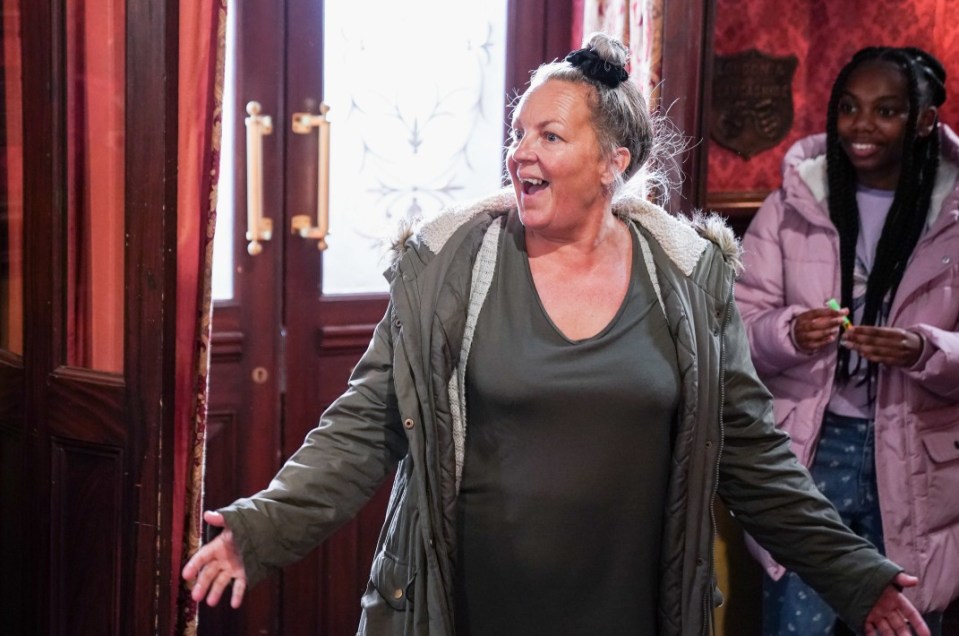 EastEnders,27-11-2023,6809,Karen Taylor (LORRAINE STANLEY);Bailey Baker,****EMBARGOED TILL TUESDAY 21ST NOVEMBER 2023****,BBC PUBLIC SERVICE,Jack Barnes/Kieron McCarron