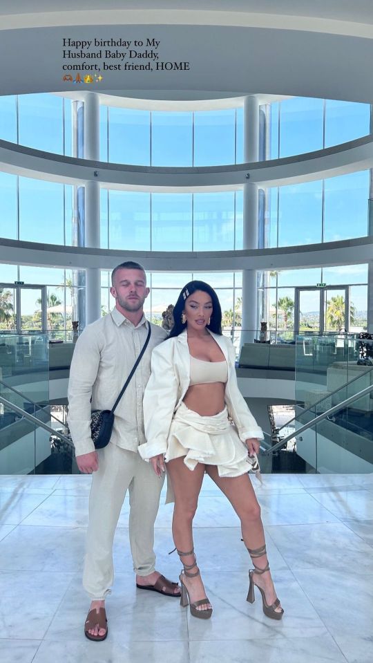 Chelsee Healey posed for a picture with her boyfriend Eddie