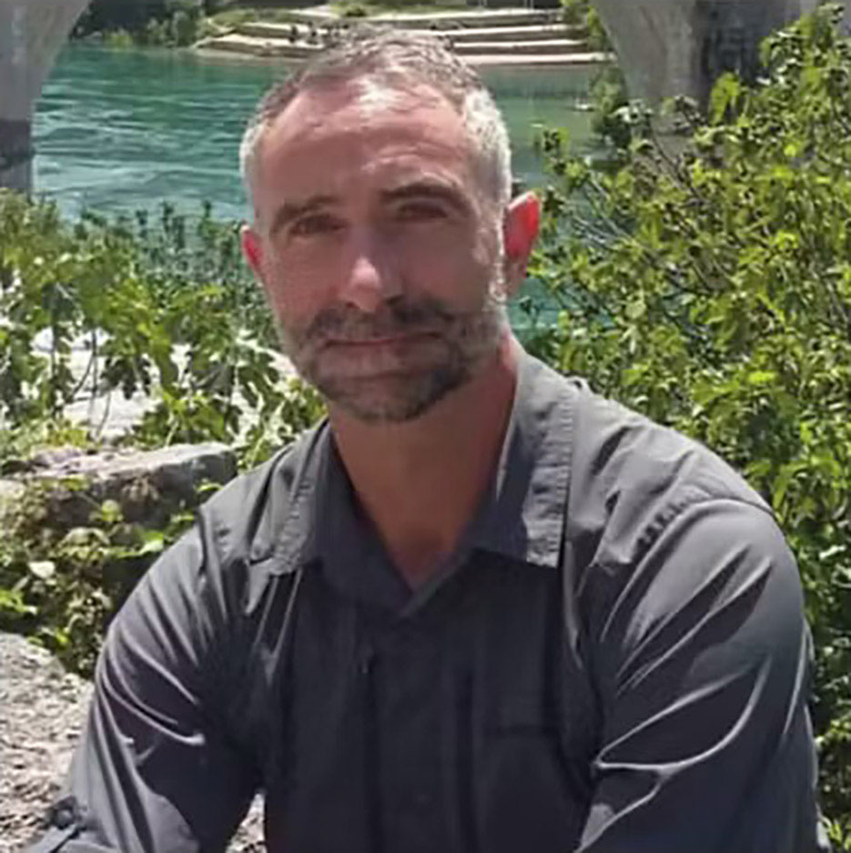 WCK FAMILY MOURNS THE LOSS OF THESE HEROS: Saifeddin Issam Ayad Abutaha, Lalzawmi (Zomi) Francom, Damian Sobol, Jacob Flickinger, John Chapman, James (Jim) Henderson, James Kirby - http://images.prismic.io/worldcentralkitchen/ZgyAf8t2UUcvBWC4_7HEROS_EMAIL_2400X2000.jpg?auto=format,compress
