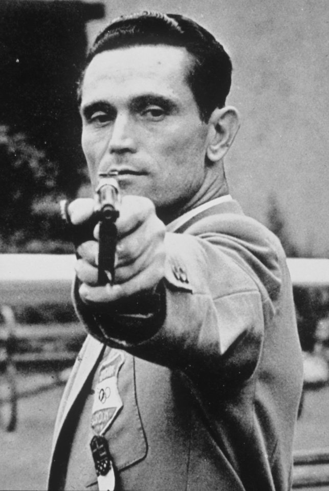 1948:  Karoly Takacs of Hungary wins the rapid fire pistol shooting event with a score of 580 points. Mandatory Credit: Allsport/ALLSPORT