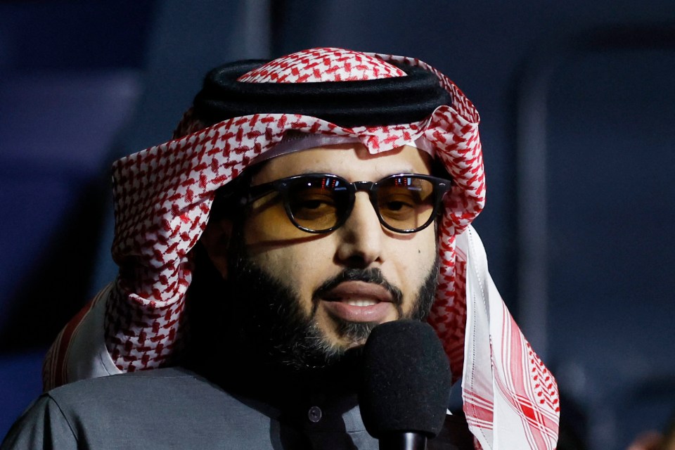 Turki Alalshikh plans to have AJ face Fury in March 2025