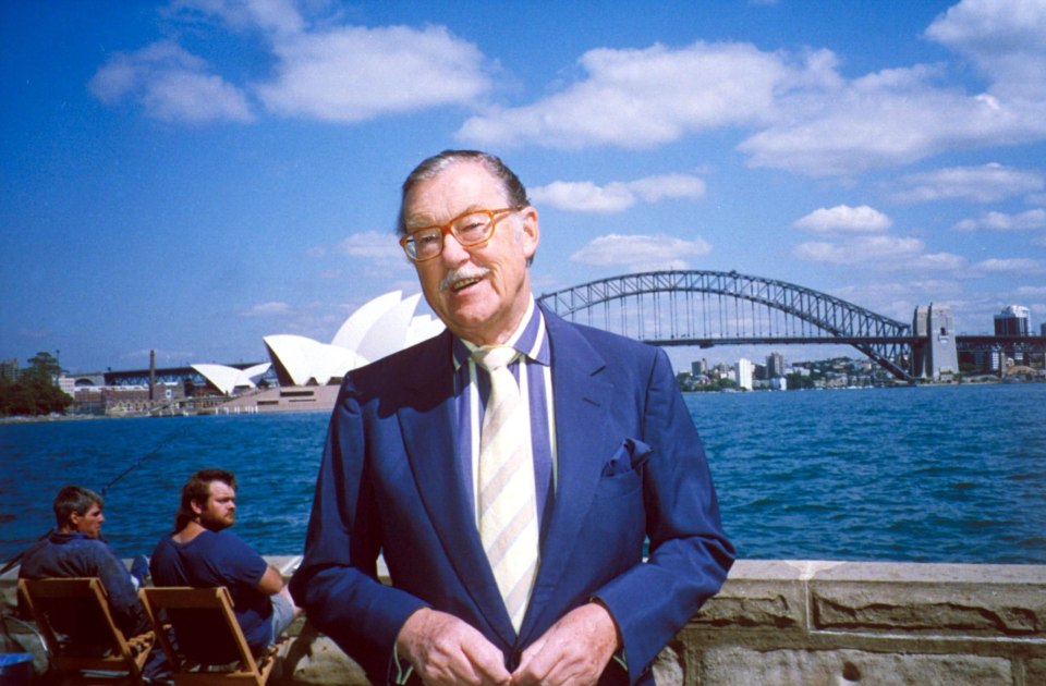 From Shiver Productions ALAN WHICKER JOURNEYS END Sunday 28th July 2013 on ITV Archiver Picture Shows: 'Around Whicker's World - The Ultimate Package' - Alan Whicker in Sydney Harbour infront of the Opera House and Bridge ITV ARCHIVE In this 1x60 tribute we will see clips from a unique career in broadcasting, and one which spanned over 50 years Ð including highlights from Whicker's World on both ITV and the BBC. This is extraordinary television history - brought to us by a now legendary figure who seemed to bring the entire world into our living rooms Ð whether he was in Venice or Palm Beach, Hong Kong or the Australian Outback, on the QE2 or Orient Express, or simply interviewing some of the planet's most fascinating characters. Â© ITV For further information please contact Peter Gray 0207 157 3046 peter.gray@itv.com This photograph is (C ) ITV and can only be reproduced for editorial purposes directly in connection with the programme Alan Whicker Journeys End or ITV. Once made available by the ITV Picture Desk, this photograph can be reproduced once only up until the Transmission date and no reproduction fee will be charged. Any subsequent usage may incur a fee. This photograph must not be syndicated to any other publication or website, or permanently archived, without the express written permission of ITV Picture Desk. Full Terms and conditions are available on the website www.itvpictures.com