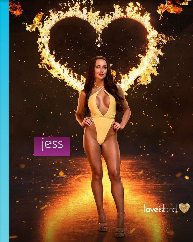 Jess is a shop manager from Stockport