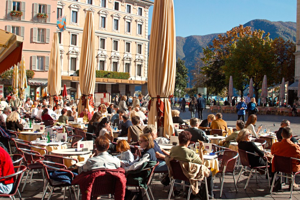 You’ll find plenty of bars on Piazza Della Riforma