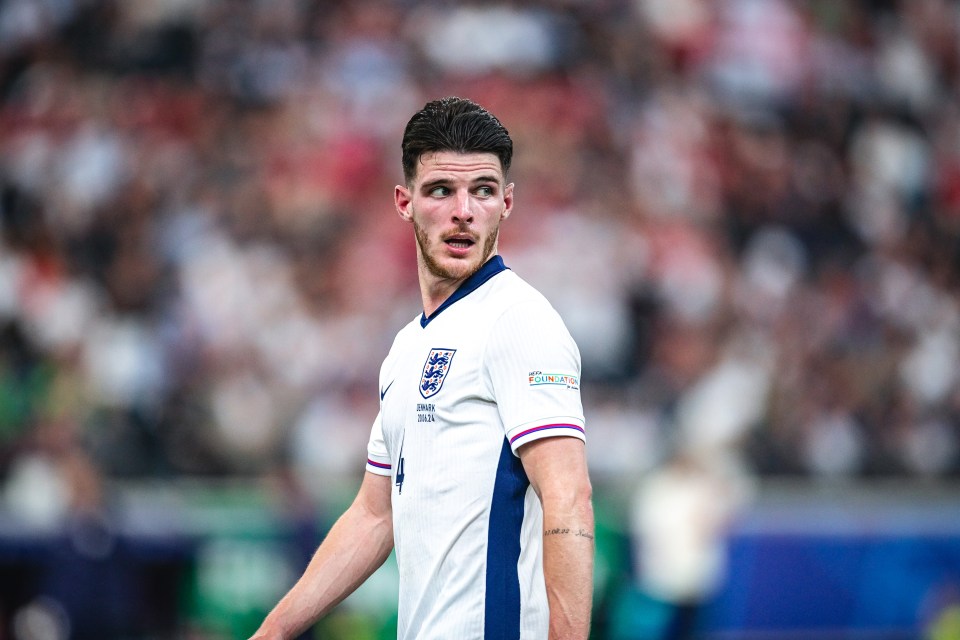 Declan Rice can be England's sole holding midfielder