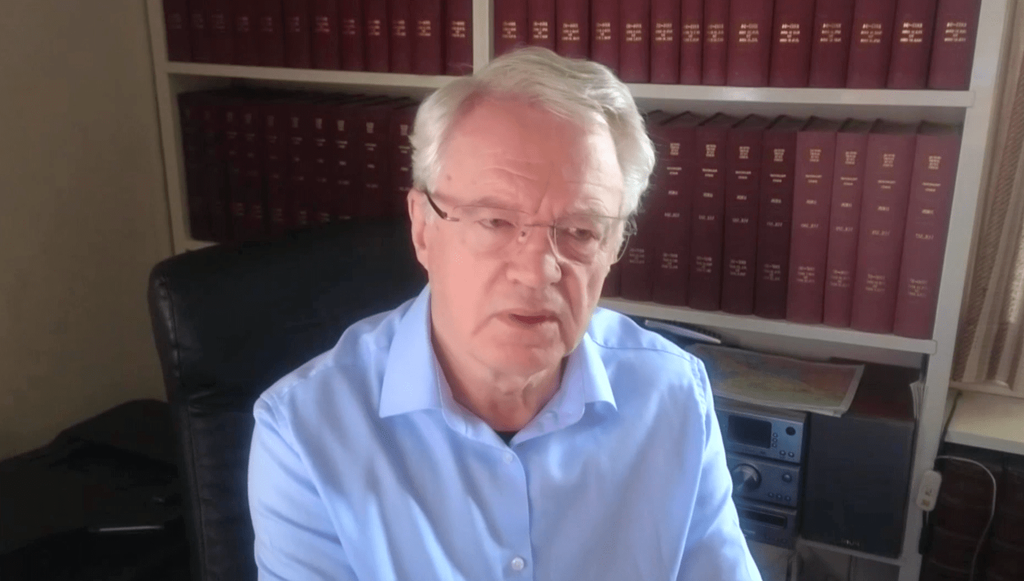 Sir David Davis today hit out at Nigel Farage for accusing Rishi Sunak of not being a man of the people