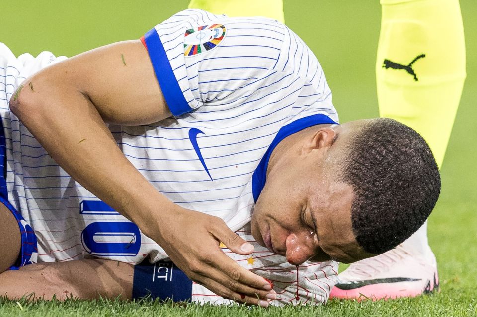 a soccer player with the number 10 on his jersey