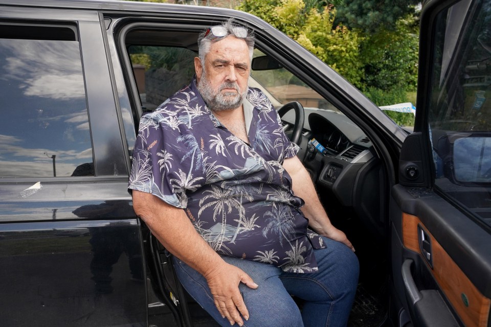 A stranger stole his keys pretending to be a mechanic