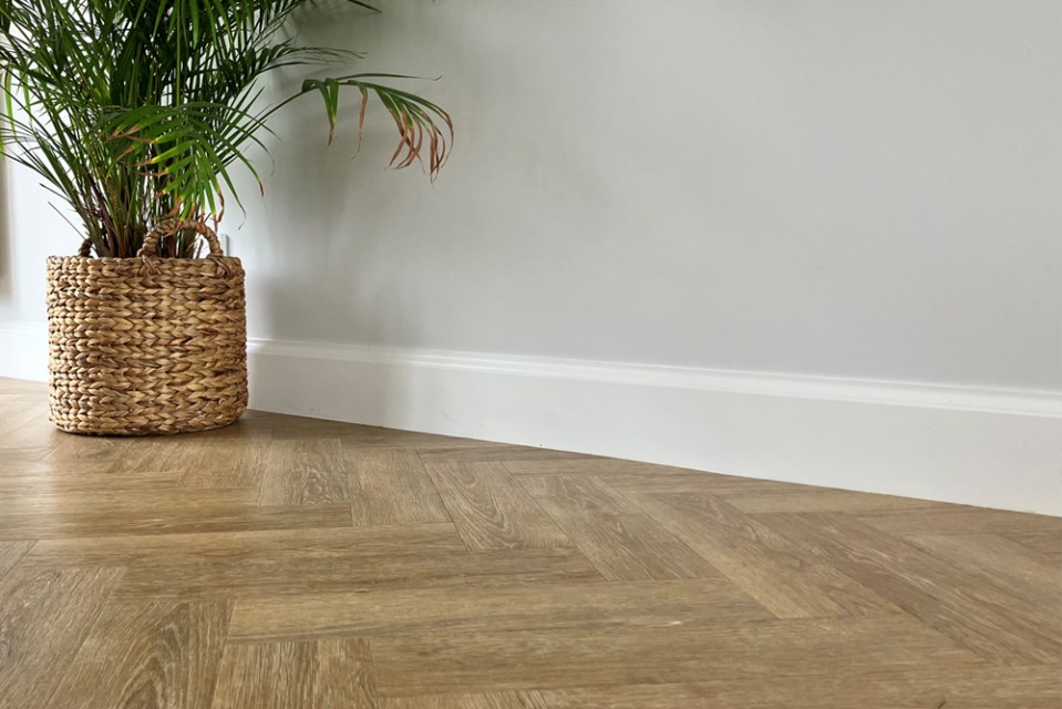 Skirtings R Us 