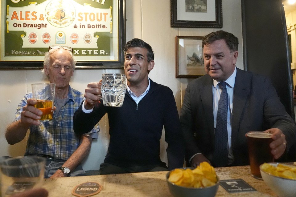 Rishi Sunak grabbed a pint of lemonade on the campaign trail