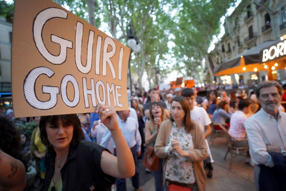 Protests in Majorca are aimed at driving British tourists away fromthe island