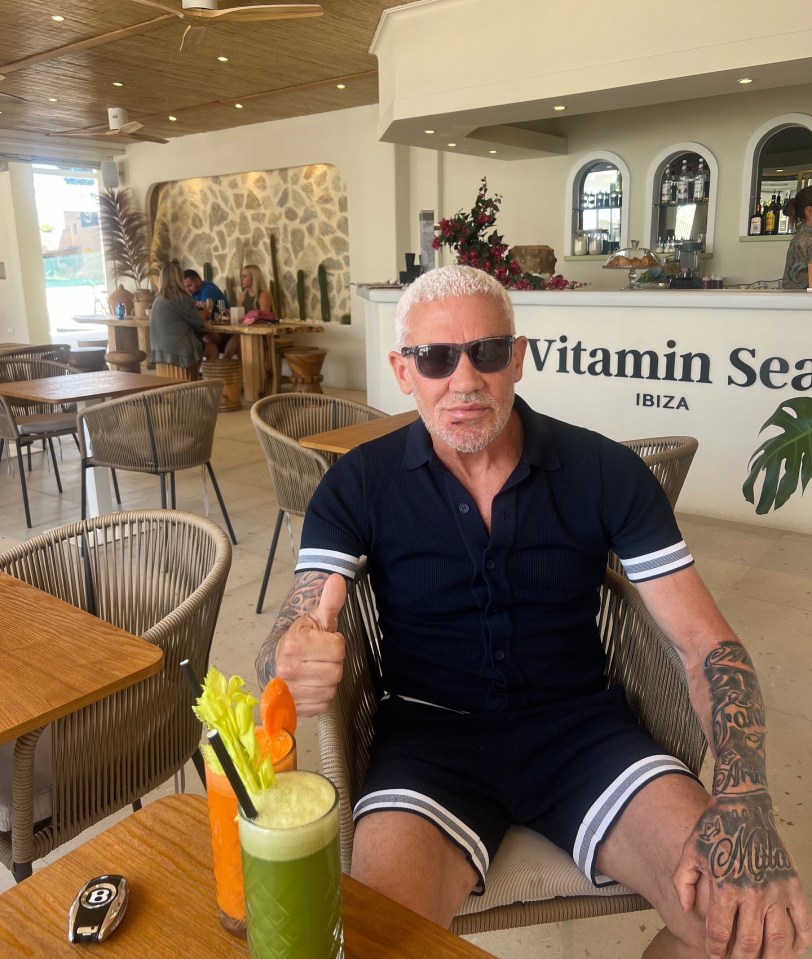 Wayne Lineker  today shared an update on his injuries