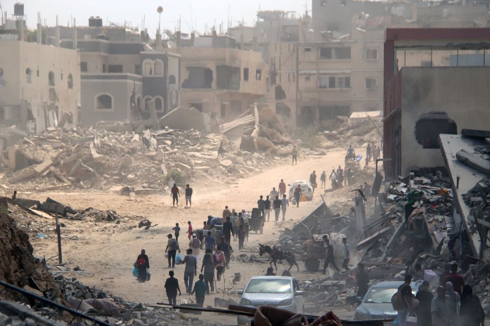 Palestinians returned to the southern Gaza Strip after the IDF pulled out