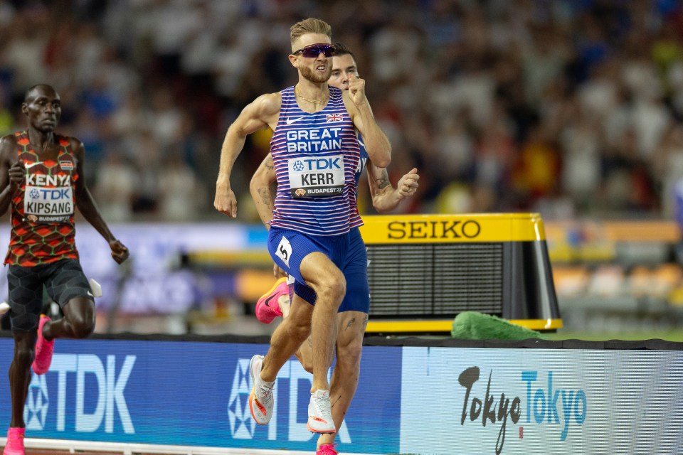 a runner with the name kerr on his shirt