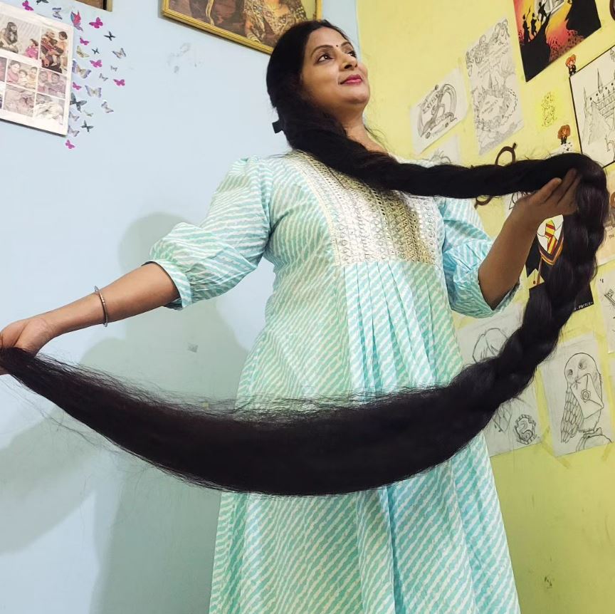Smita shared her hair growth secrets - from using onion juice to avoiding hot water