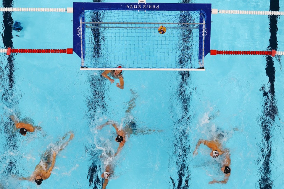Paris 2024 Olympics - Water Polo - Men's Quarterfinal - Italy vs Hungary - Paris La Defense Arena, Nanterre, France - August 07, 2024. Soma Vogel of Hungary reacts. REUTERS/Evgenia Novozhenina TPX IMAGES OF THE DAY