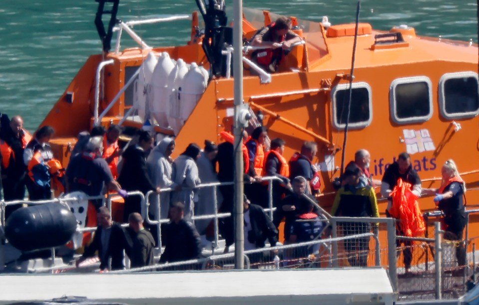 a boat that says life boats on the side