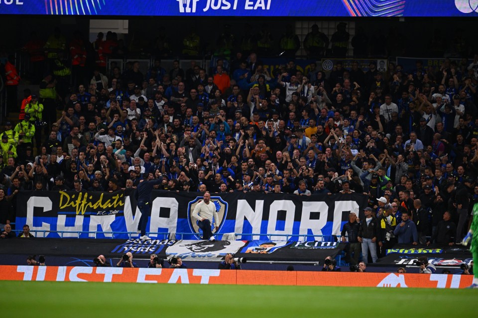 MANCHESTER, ENGLAND - SEPTEMBER 18: Fans of FC Internazionale during the UEFA Champions League 2024/25 League Phase MD1 match between Manchester City and FC Internazionale Milano at City of Manchester Stadium on September 18, 2024 in Manchester, England. (Photo by Mattia Ozbot - Inter/Inter via Getty Images)