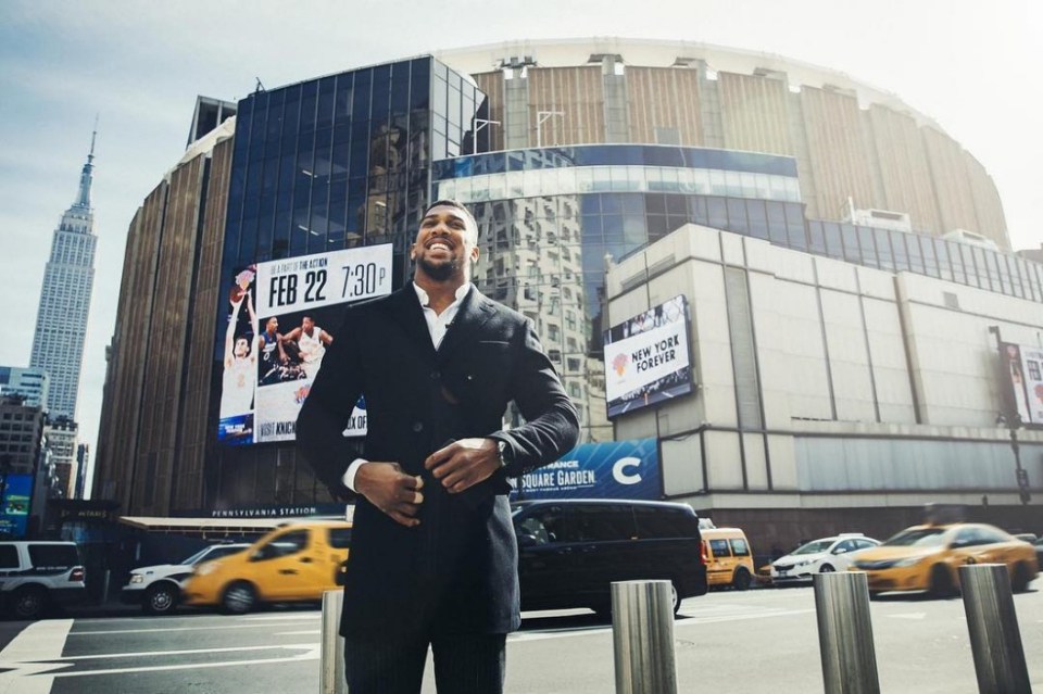 ANTHONY JOSHUA</p>
<p>http://www.instagram.com/anthony_joshua/?hl=en