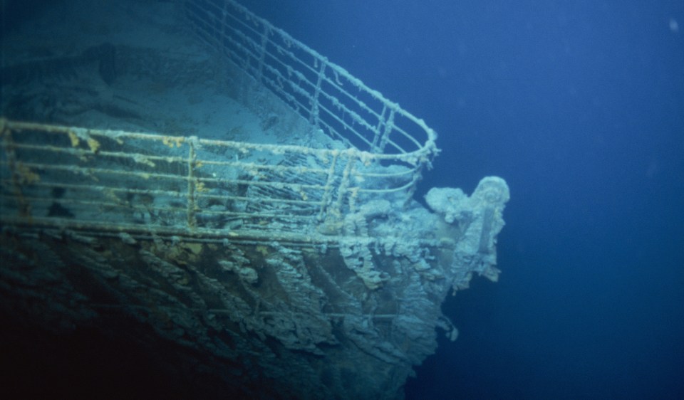 a picture of a shipwreck with the number 49 539 40 on the bottom