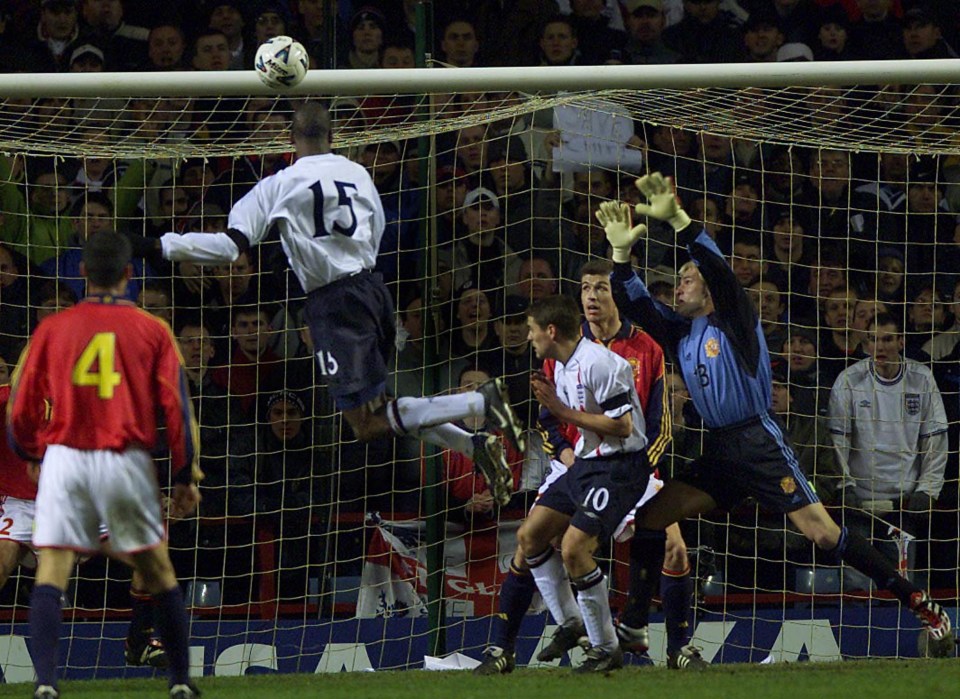 a soccer player with the number 15 on his back